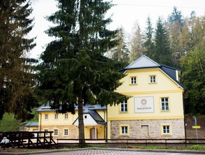 Hotel SKALN� ML�N